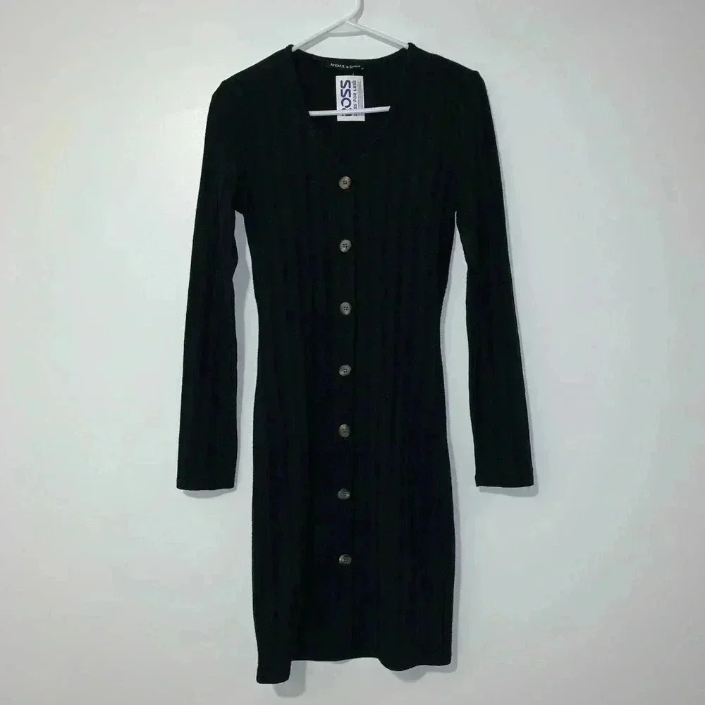 Avenue Stars Button Front Ribbed Dress​​